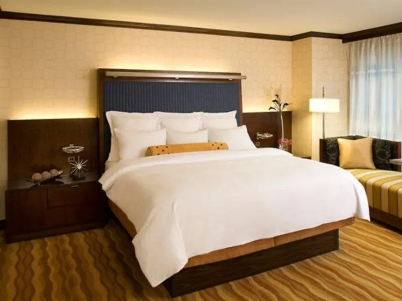 Renaissance New York Times Square By Marriott Hotel 4*,